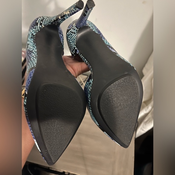 Size 10 Just Fab heels - Picture 2 of 3